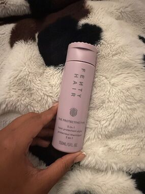 Fenty Hair Type 5-in-1 Heat Protectant Spray - Pink